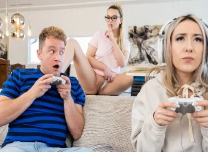 nàng bị bạn thân chen chân giành lấy người yêu vì say game