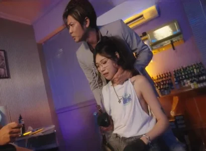 Cô chủ bị chịch tập thể